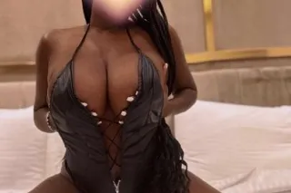 Freaky Cutie with a Big Booty ... - Image 1